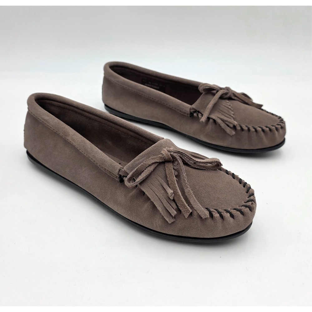 Minnetonka Kilty Suede Moccasins with Fringe and Bow in Gray/Taupe Size 10